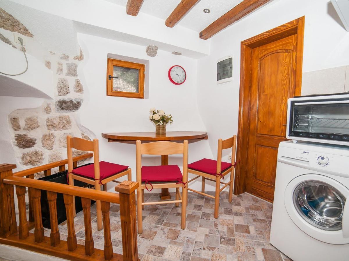 Apartment Alexandra Kotor Eksteriør bilde