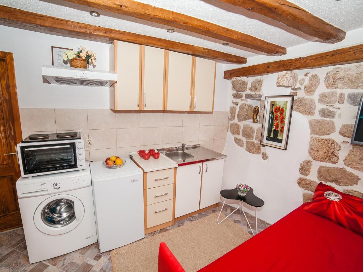 Apartment Alexandra Kotor Eksteriør bilde