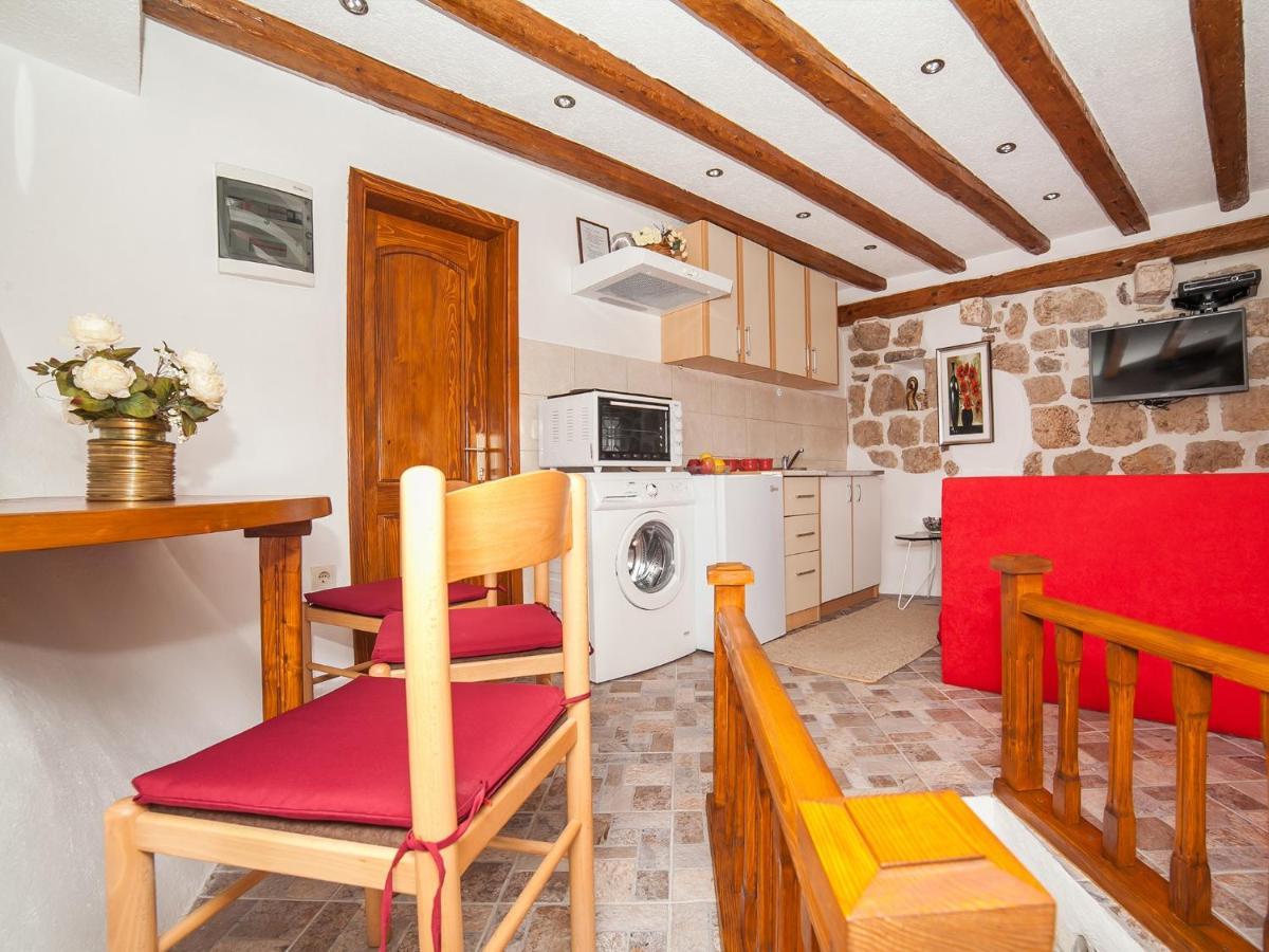 Apartment Alexandra Kotor Eksteriør bilde